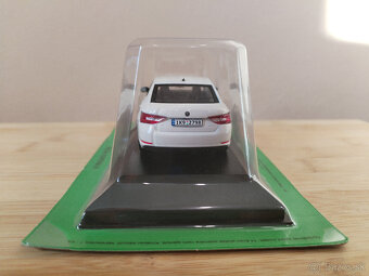 Predám model Škoda Superb 3 v mierke 1:43 od DeAgostini. - 3