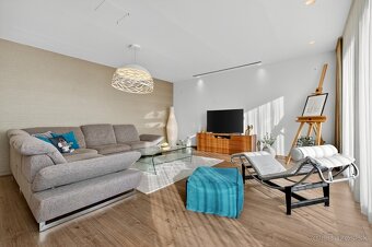 NA PREDAJ EXKLUZÍVNY 4-IZBOVÝ BYT S VÝHĽADOM NA RAKÚSKO - 3