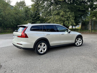 Volvo V60 Cross Country 4x4 - 3