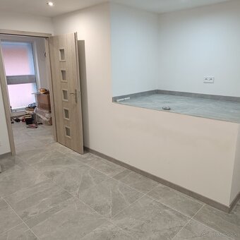 Byt v dome s vlastnou záhradou a parkovaním - 3