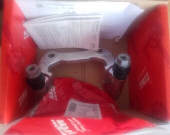 Držiak brzdového strmeňa Renault - 3