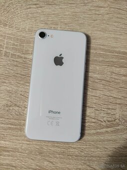 iPhone 8 / 64GB Biely / Nová batéria / TOP stav - 3