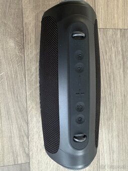 Vodovzdorný bluetooth reproduktor - 3