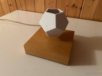 Magneticky levitujúci kvetináč LYFE - 3