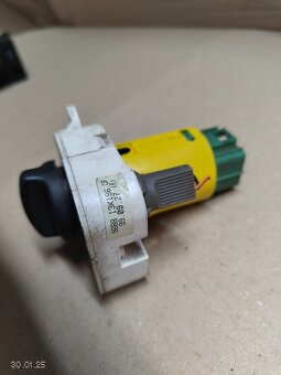 vypinac svetiel 96BB13K196CB FORD MONDEO 20€ - 3