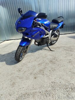 Suzuki SV650S - 3