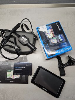 GPS Navigácia Garmin Nuvi 2595LMT + doživotné mapy - 3