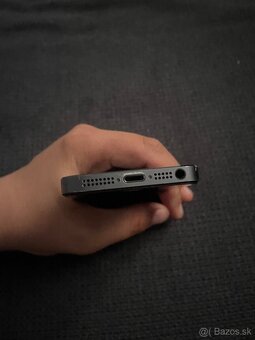 iPhone 5 12 gb black - 3