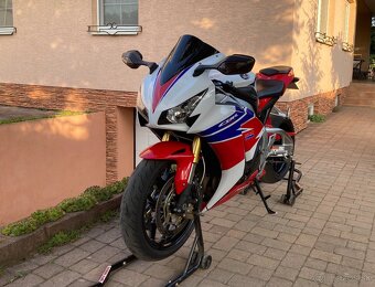 Honda CBR 1000 RR Fireblade 2013 - 3