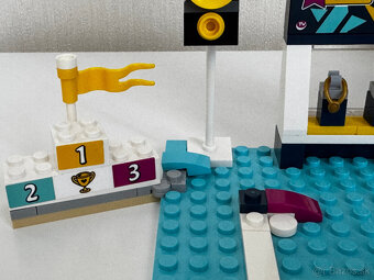 Lego friends Stefanie a jej gymnastické predstavenie - 3