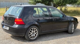 Predám Wolkwagen golf 4. 1.6 benzín - 3
