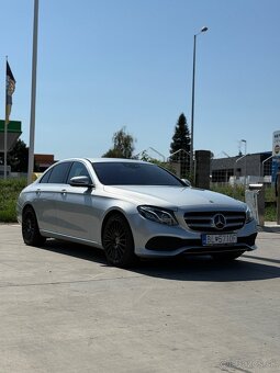 Mercedes-Benz E400 4MATIC - 3