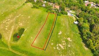 Brezová pod Bradlom – 3.800 m2 Stavebný pozemok - 3