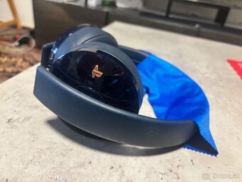 PS4 Gold Wireless Headset – 500 Million Limited Edition - 3