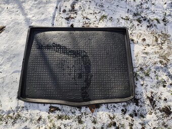 Gumené vaničky do kufra - 3