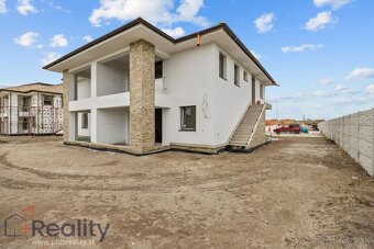 PLUS REALITY| Veľký trojizbový byt v meste DS na predaj - 3