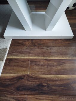 Jedálenský stôl - 3