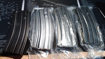 Ponúkam na predaj plechové 30 ranové zásobníky do AR15 - 3