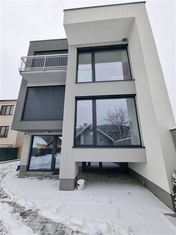 Opakovaná dražba admin.budovy a pozemkov,k.ú. Tuchyňa - 3