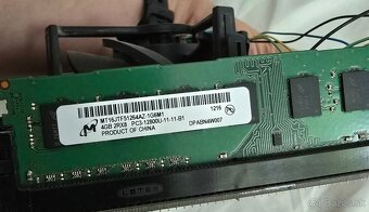 Predám základnú dosku Gigabyte B75 Mini-ITX s proc. a RAM - 3