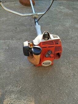 Krovinorez stihl fs55 - 3