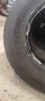 Bridgestone 385/65 22,5 náves - 3