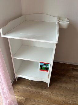 Prebaľovací pult - 3