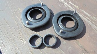 Podložky pod tlmiče Felicia/Favorit (20 mm) - 3