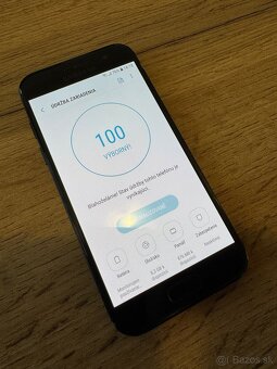 Samsung A3 2017 - 3