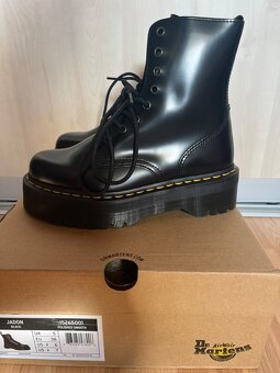 Dr. Martens veľ. 38 - 3