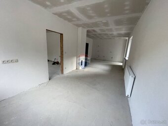 REZERVOVANÝ Rodinný dom v procese rekonštrukcie pred dokonče - 3