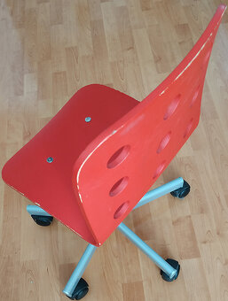 Predám otočnú stoličku IKEA pre školáka - 3