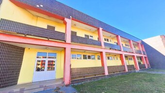 Reprezentatívny multifunkčný objekt - 3