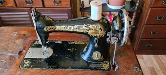 Predám funkčný stroj Singer - 3