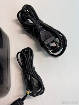 Nabijacia stanica Playstation 4  - original - 3