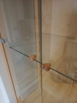 Sklenená policová vitrína - 3