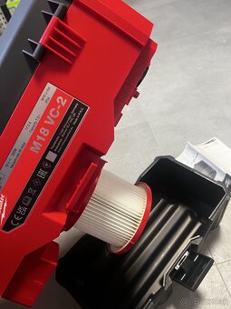 Milwaukee vysávač - 3