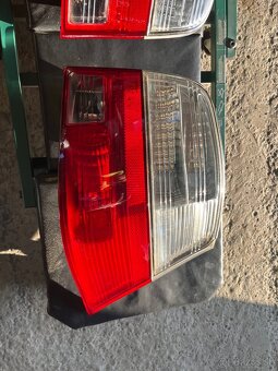 Predám svetla na vw Golf 4 - 3