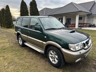 Nissan Terrano 2 2,7 - 3