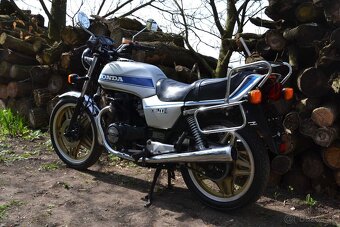 Honda CB 400N - 3