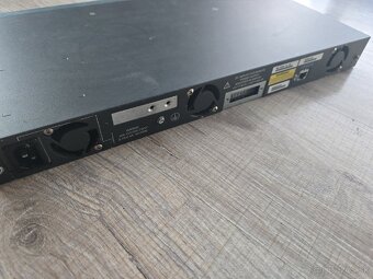 Switch Cisco Catalyst 2900 XL - 3
