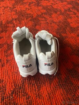 Biele tenisky Fila - 3