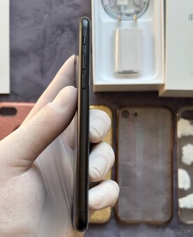 Apple iPhone 7 128 GB Black - 3