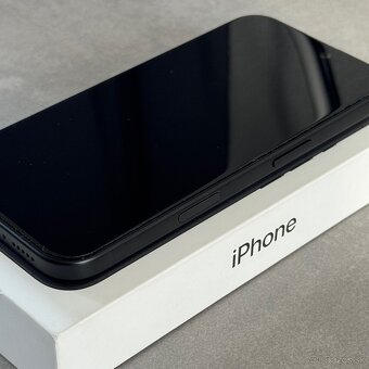 iPhone 16 - 3