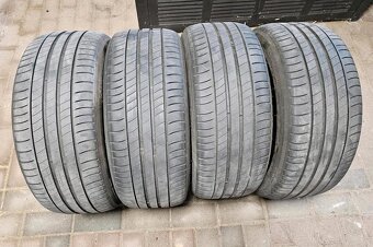 215/45r17 - 3