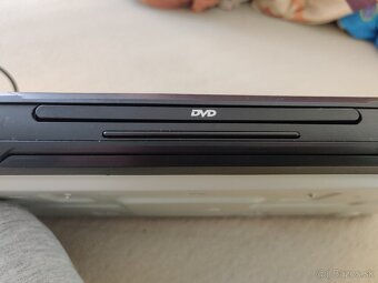 Predám DVD, prehrávač X-Site XS-601 + 90ks cd a dvd. - 3
