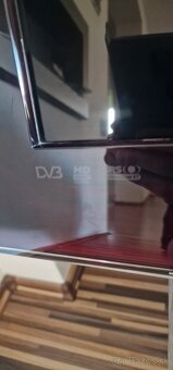 LCD Samsung  LE52A656A1F. /POSKODENIE/ - 3