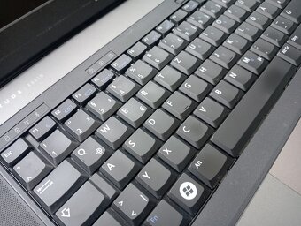 predám Dell Latitude e5510 ,Intel® Core™i3 , RS232 , Win XP - 3