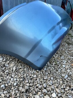 Predám zadný nárazník Corolla 2002-2004 HB E12 - 3