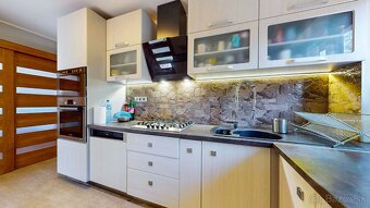 Zrekonštruovaný 3 - izb. byt v tichej lokalite Sliač + garáž - 3